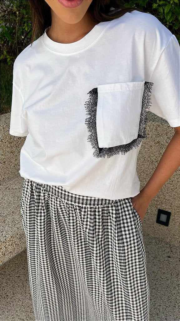 Tee Pocket Lace Branca
