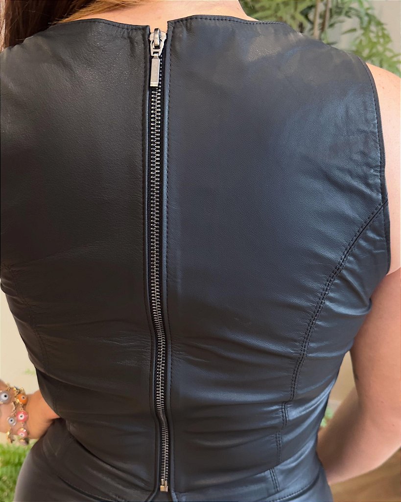 Top Decote V Preto