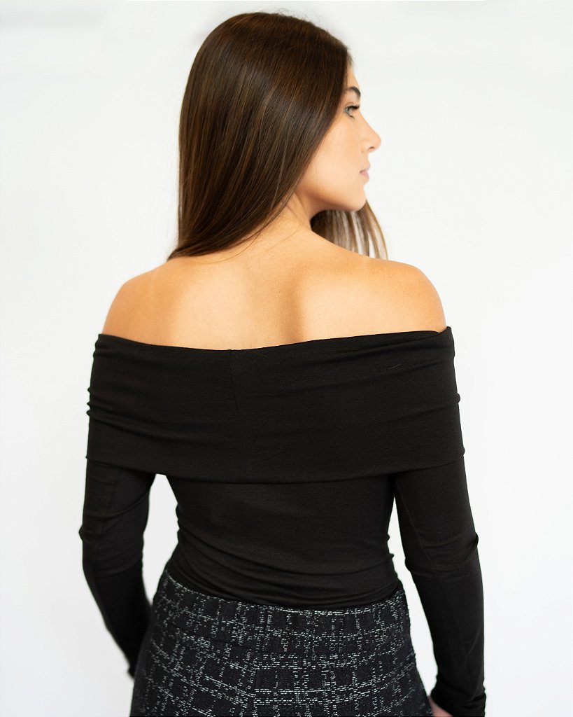 Blusa malha ombro a ombro Hailey Preta