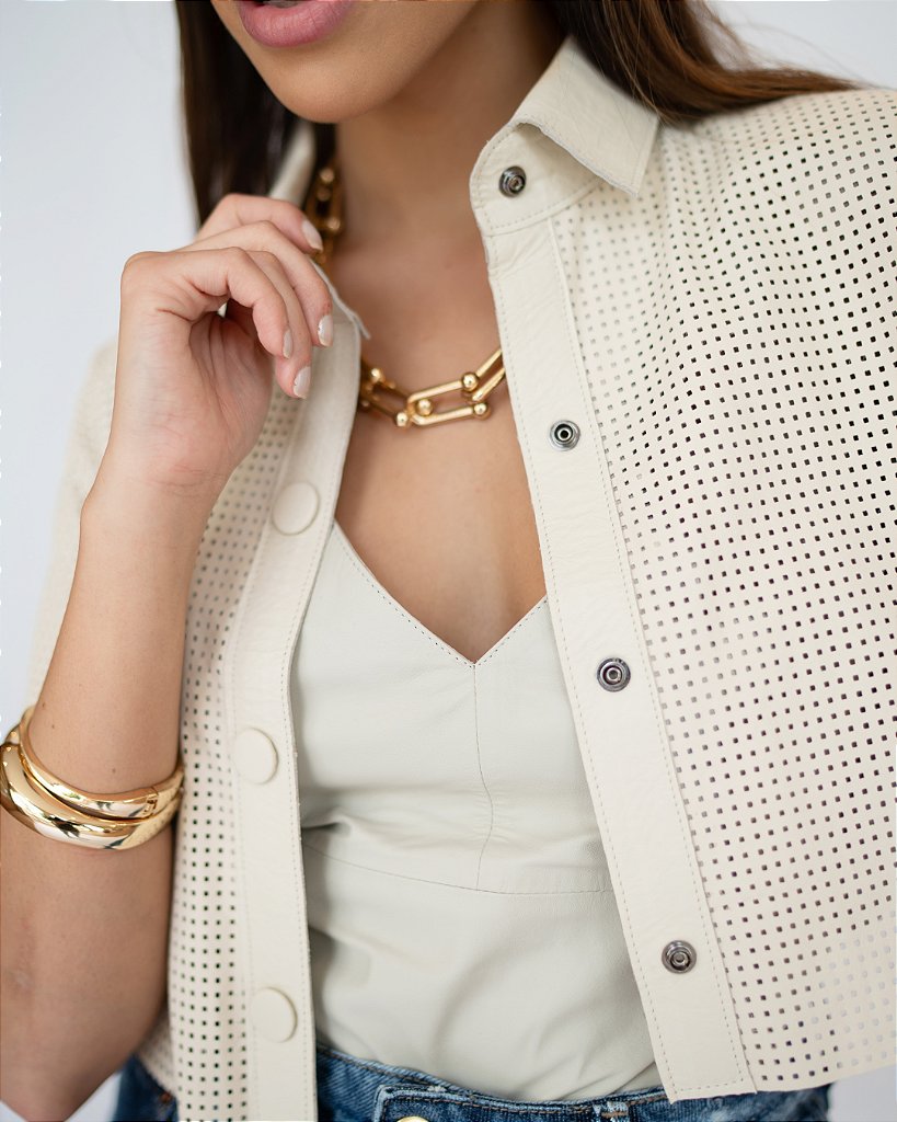 Camisa Cropped Furadinha Creme