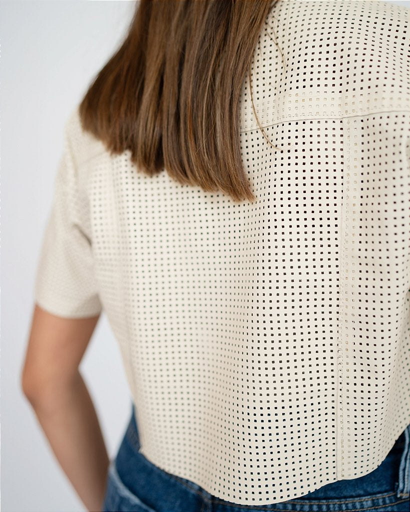 Camisa Cropped Furadinha Creme