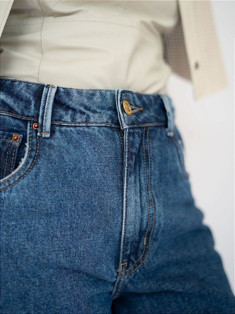 Regata Curta Com Ziper Atras Cru